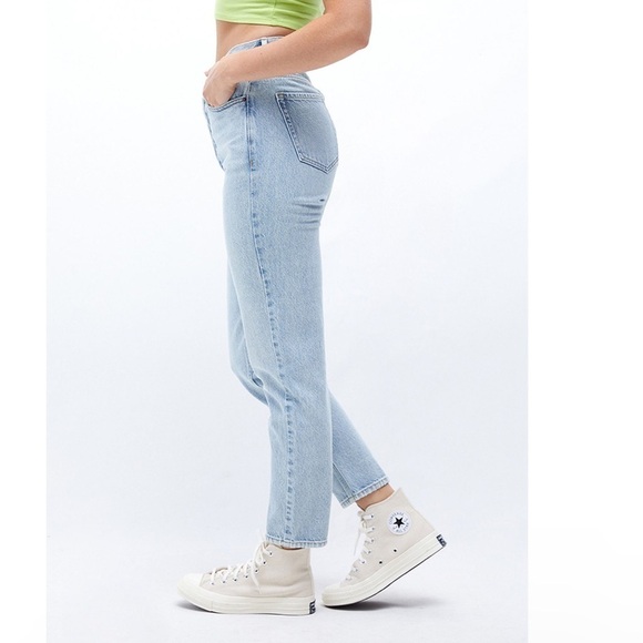 Pacsun Women’s vintage Wash Size 24 Waist High Rise Slim Jean - Picture 3 of 14